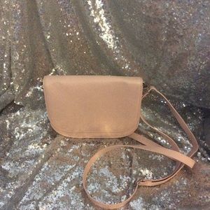 Thirty-one pale pink crossbody/ belt bag.